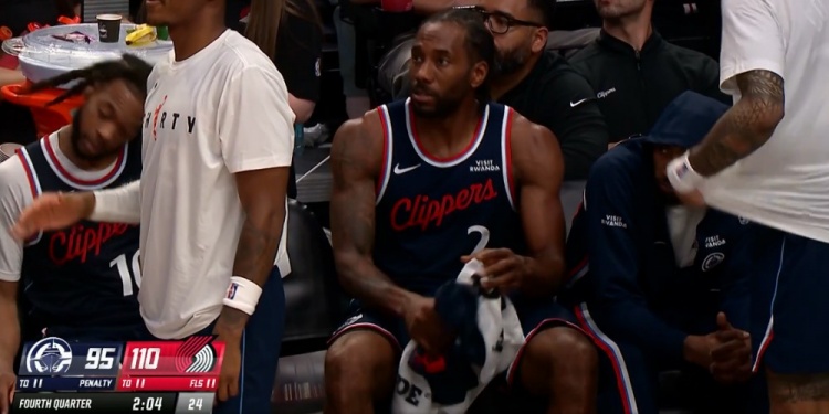 开云平台-又投降了！伦纳德被换下场&amp;快船落后15分宣布放弃